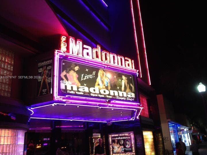 1527 Washington Ave, Miami Beach FL 33139 — 1