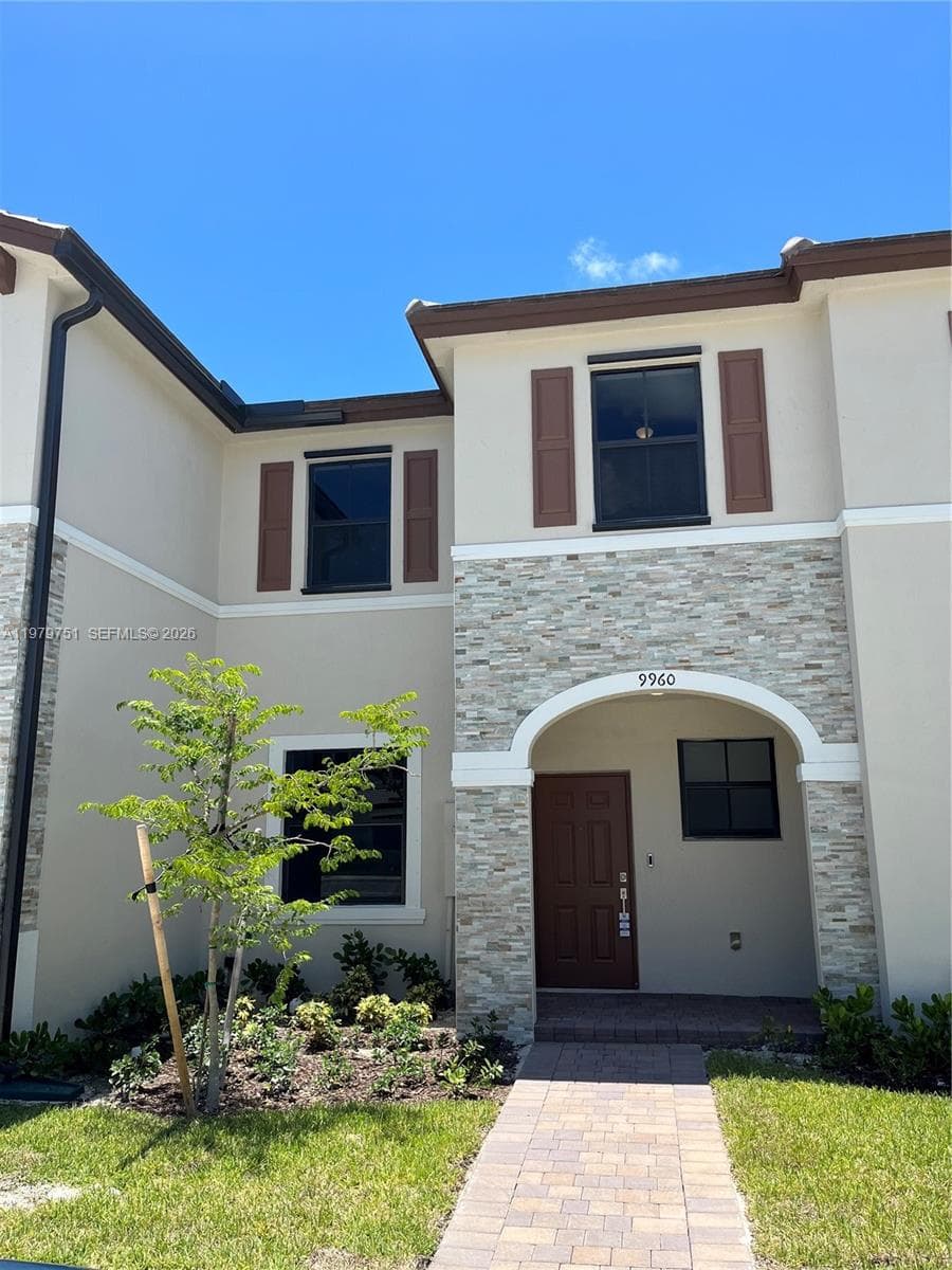 9960 SW 228th Ter, Miami FL 33190 — 1