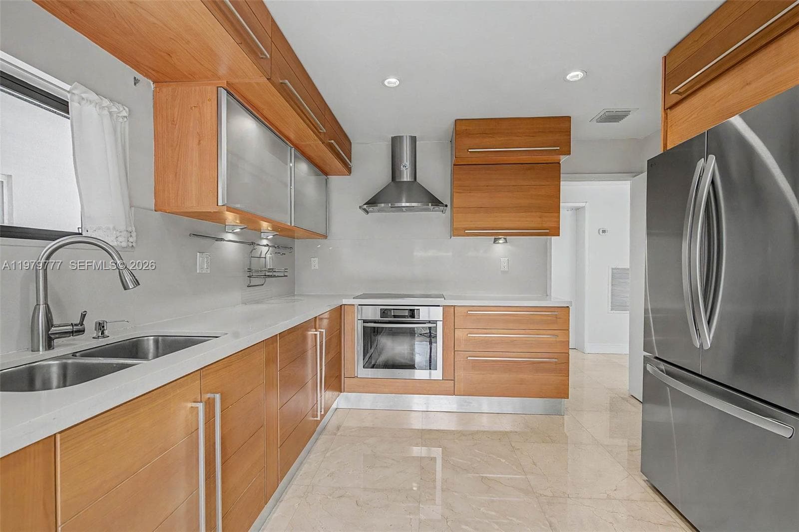 4950 San Amaro Dr, Coral Gables FL 33146 — 7