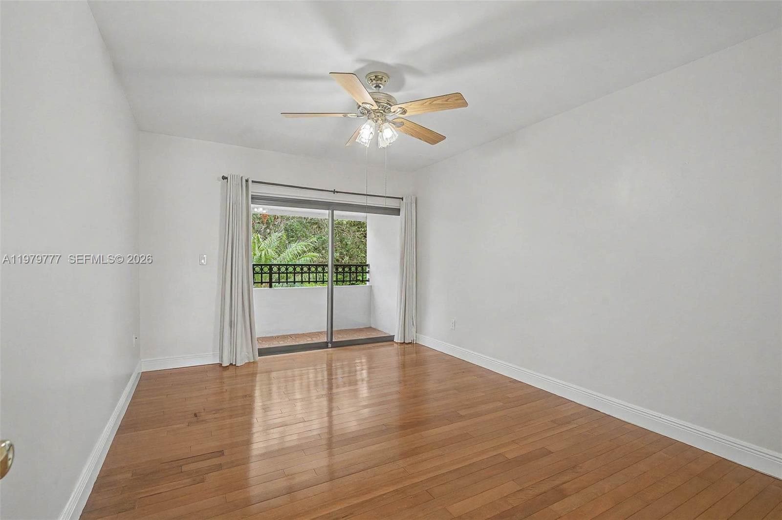 4950 San Amaro Dr, Coral Gables FL 33146 — 30