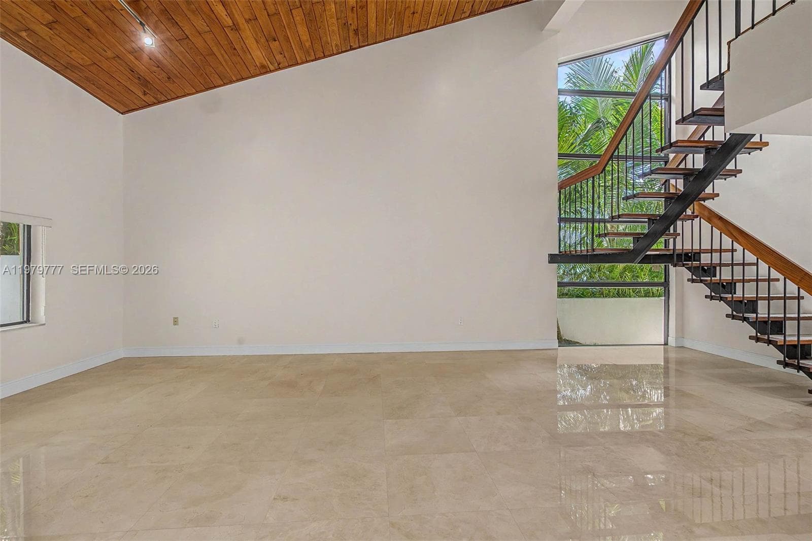 4950 San Amaro Dr, Coral Gables FL 33146 — 10