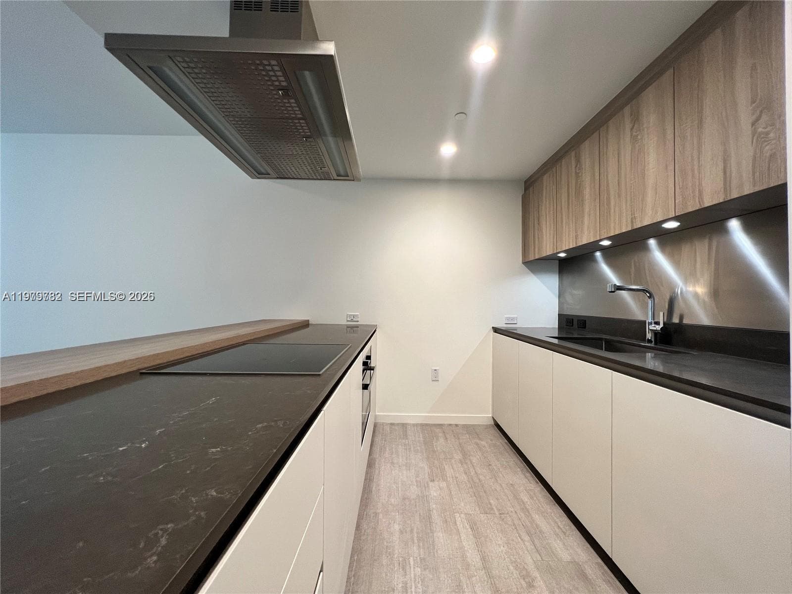 1000 Brickell Plz # 3503, Miami FL 33131 — 2