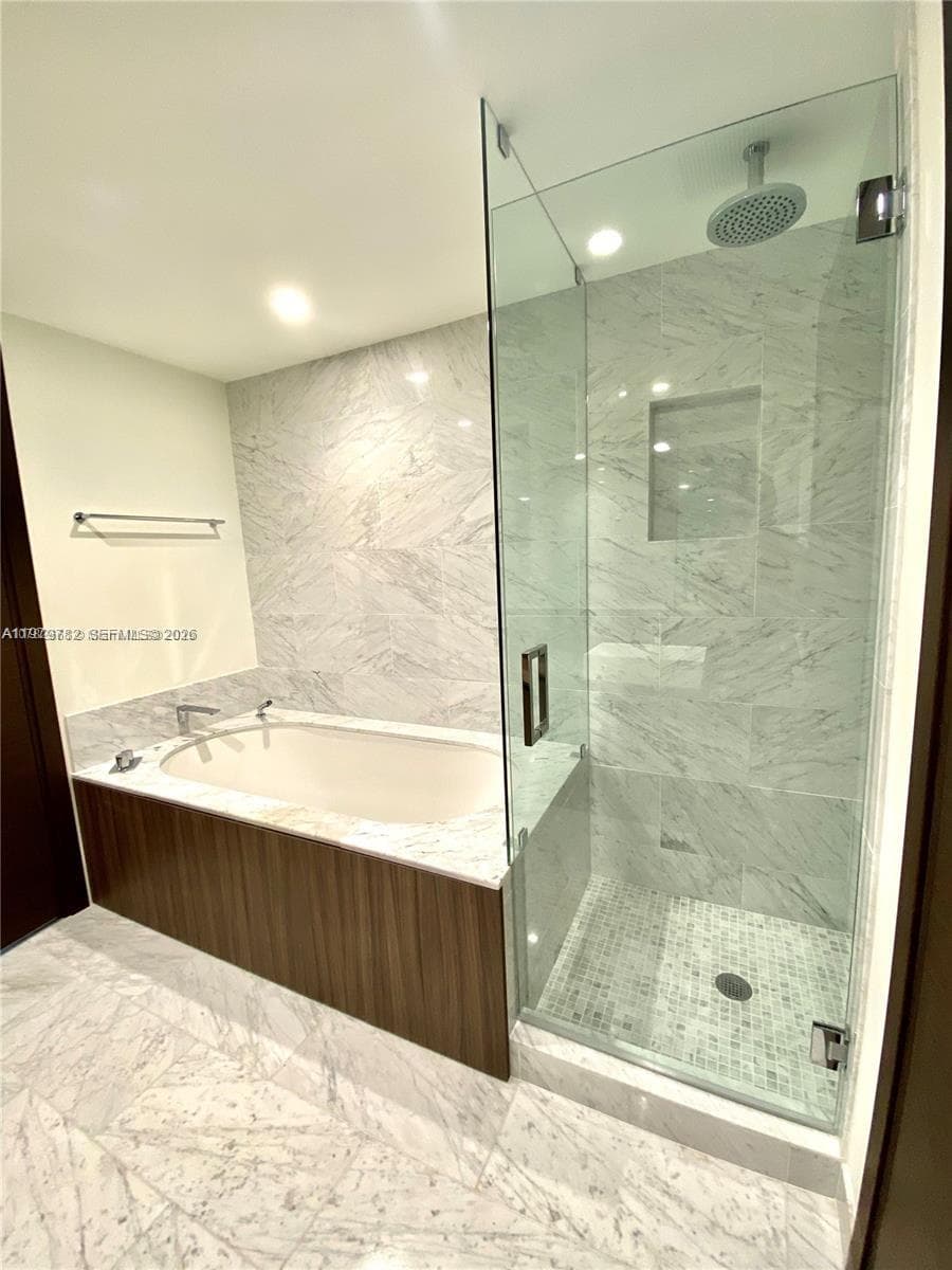 1000 Brickell Plz # 3503, Miami FL 33131 — 16