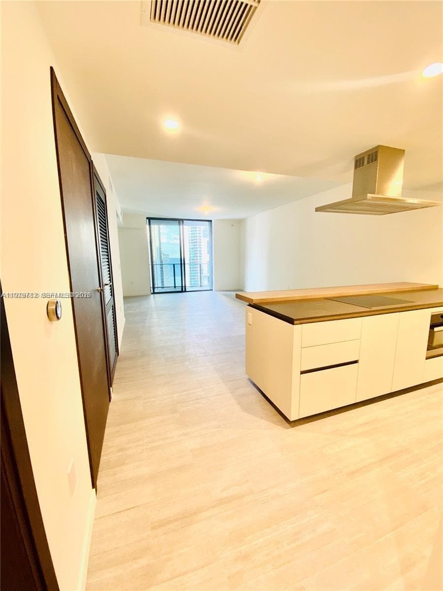1000 Brickell Plz # 3503, Miami FL 33131 — 26
