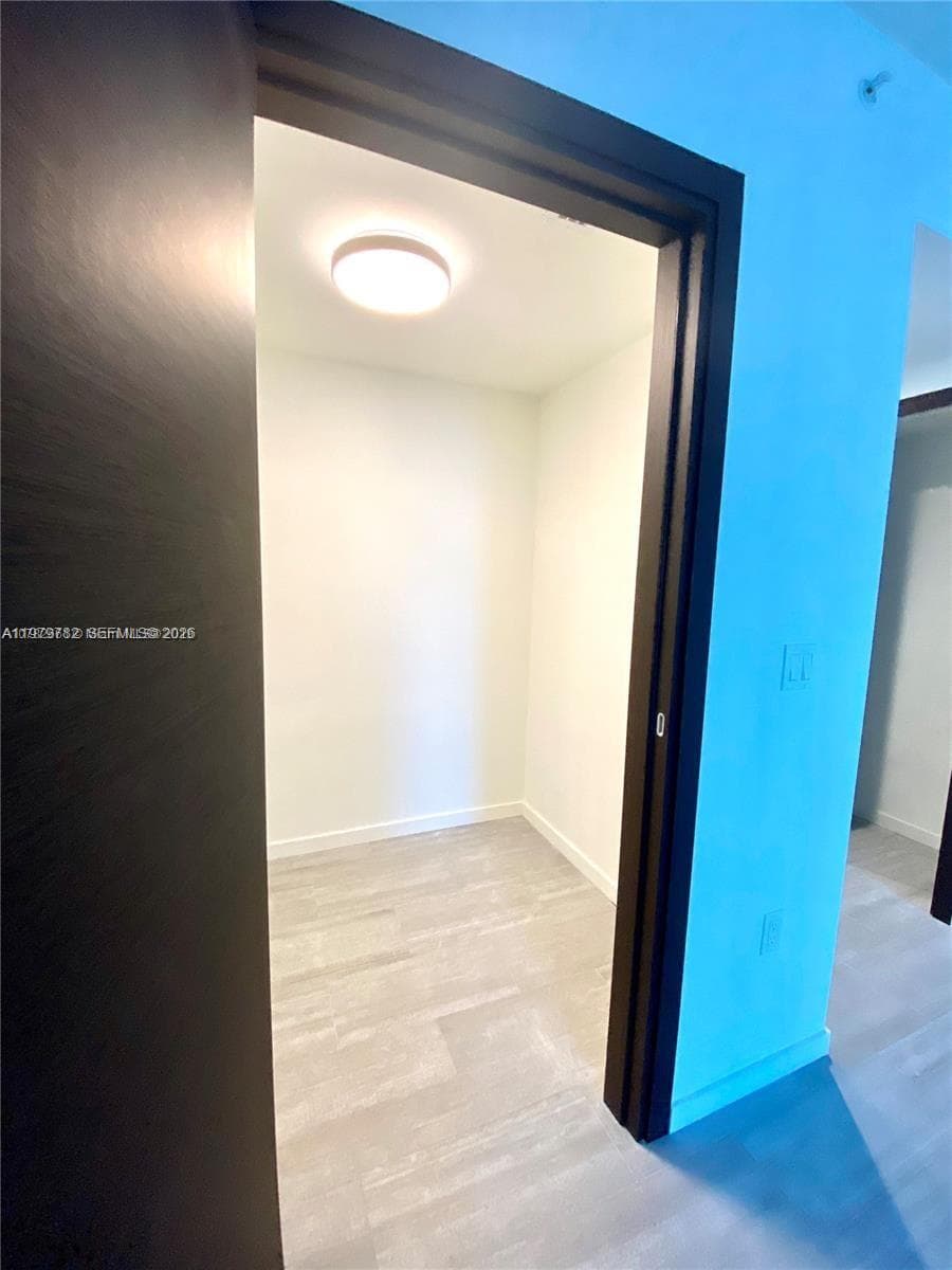 1000 Brickell Plz # 3503, Miami FL 33131 — 19