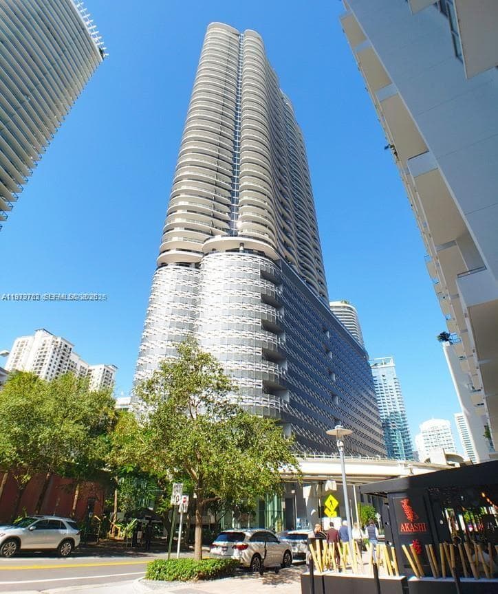 1000 Brickell Plz # 3503, Miami FL 33131 — 8