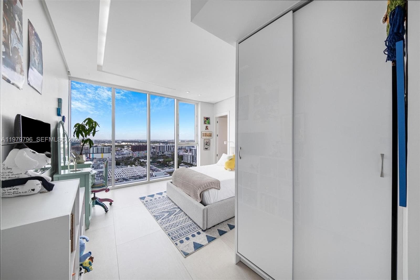 2020 N Bayshore Dr # 2510, Miami FL 33137 — 47