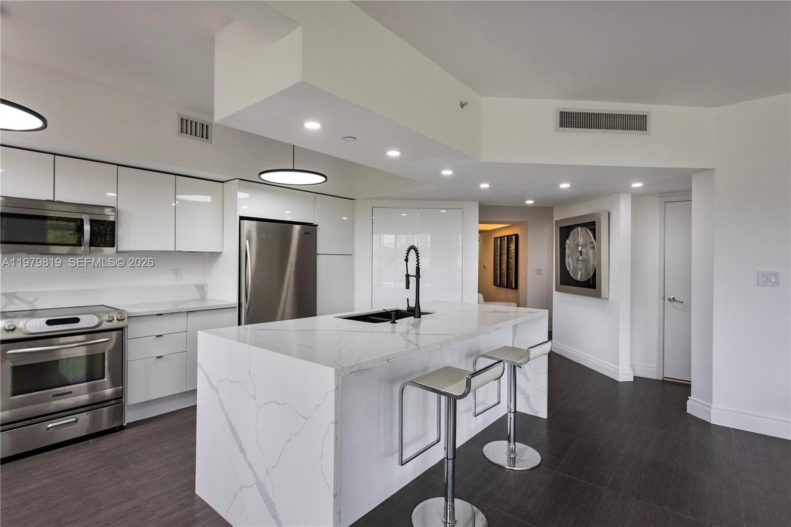 19900 E Country Club Dr # 311, Aventura FL 33180 — 8