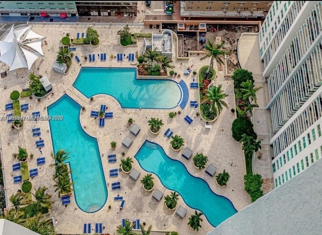 244 NE Biscayne Blvd # 440, Miami FL 33132 — 2
