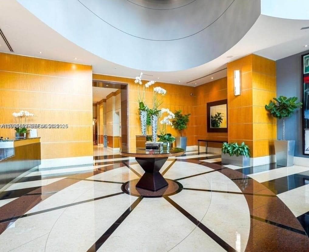 244 NE Biscayne Blvd # 440, Miami FL 33132 — 6