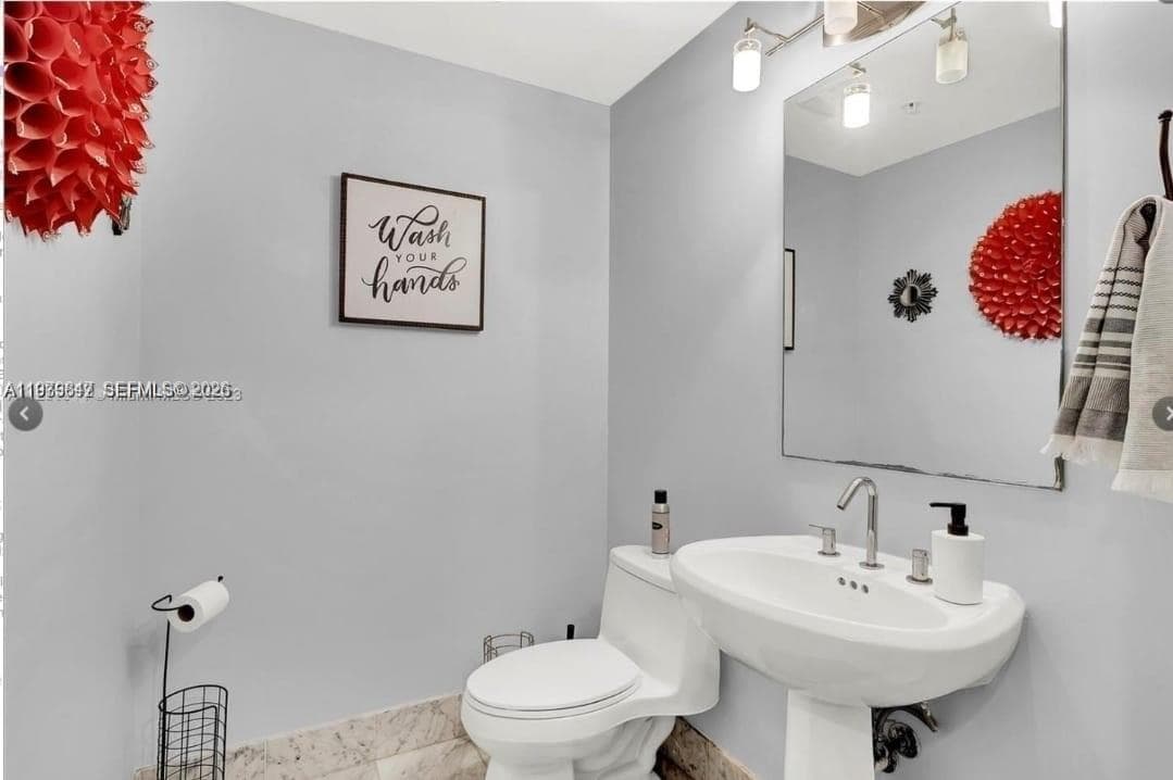 244 NE Biscayne Blvd # 440, Miami FL 33132 — 20