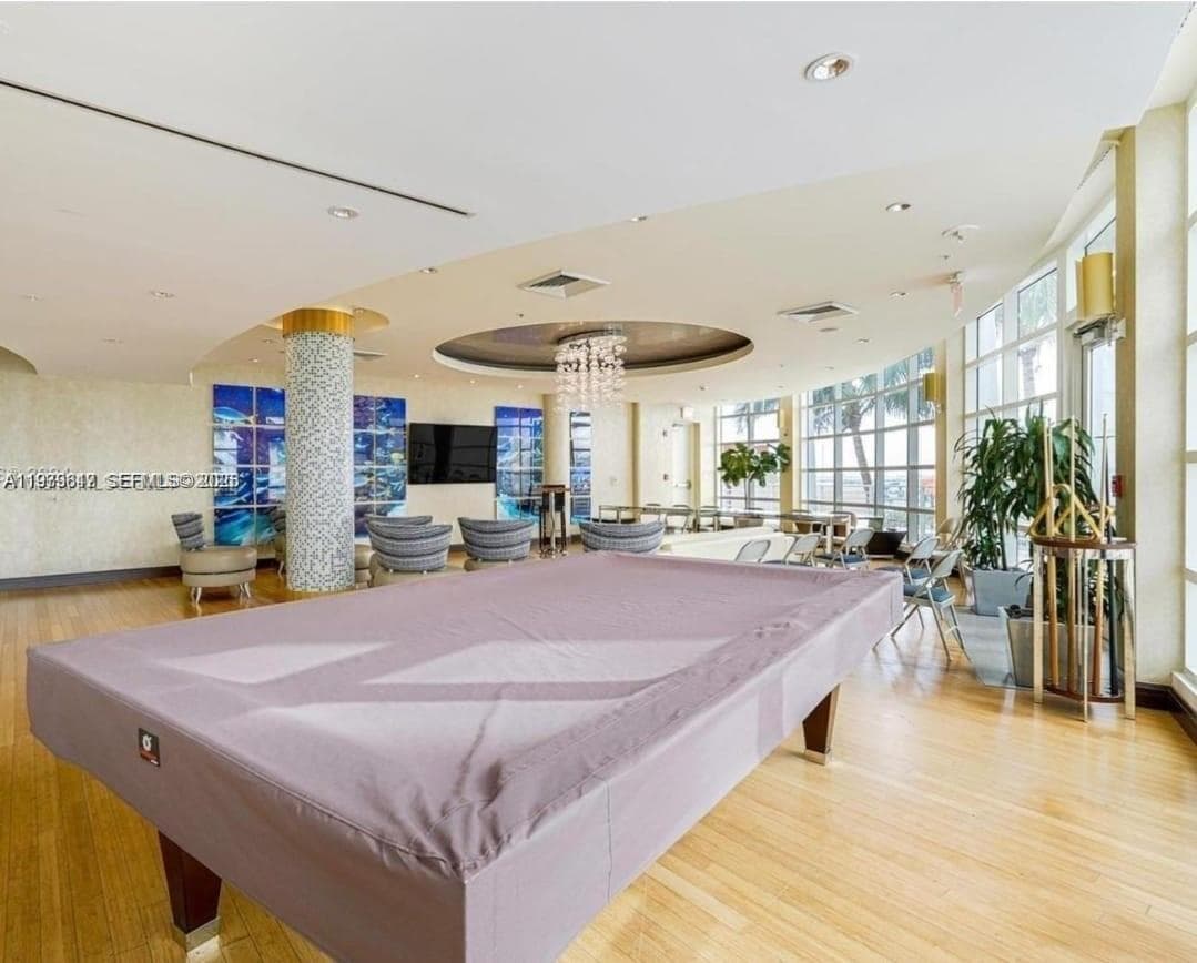 244 NE Biscayne Blvd # 440, Miami FL 33132 — 34