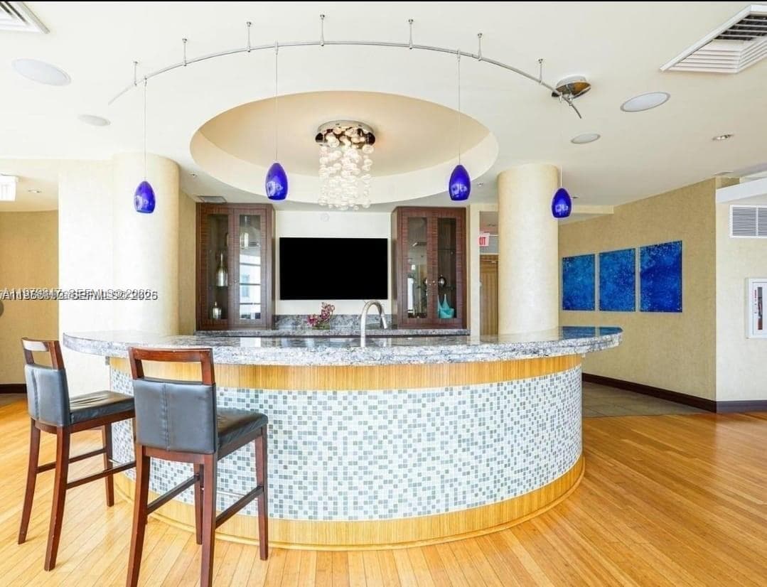 244 NE Biscayne Blvd # 440, Miami FL 33132 — 38