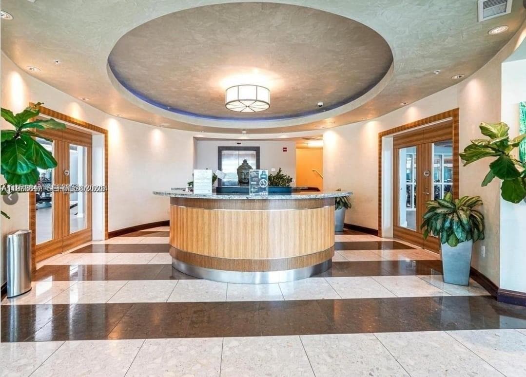 244 NE Biscayne Blvd # 440, Miami FL 33132 — 29