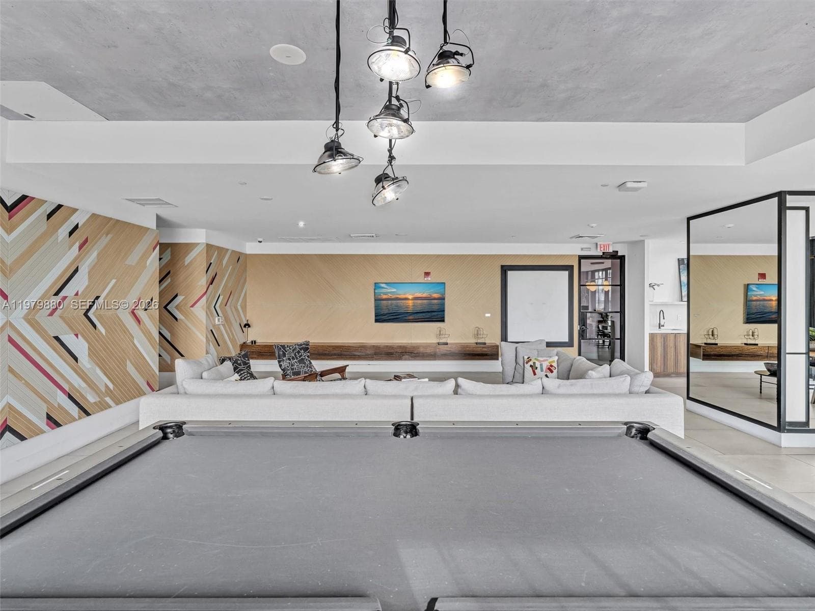121 NE 34th St # 2104, Miami FL 33137 — 62