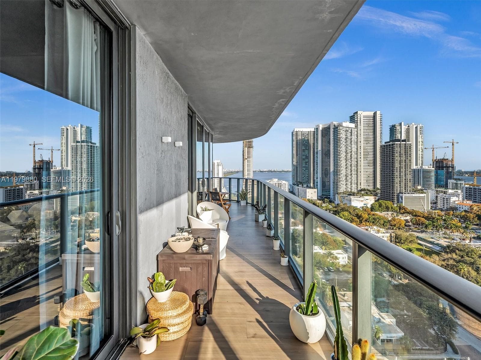 121 NE 34th St # 2104, Miami FL 33137 — 23