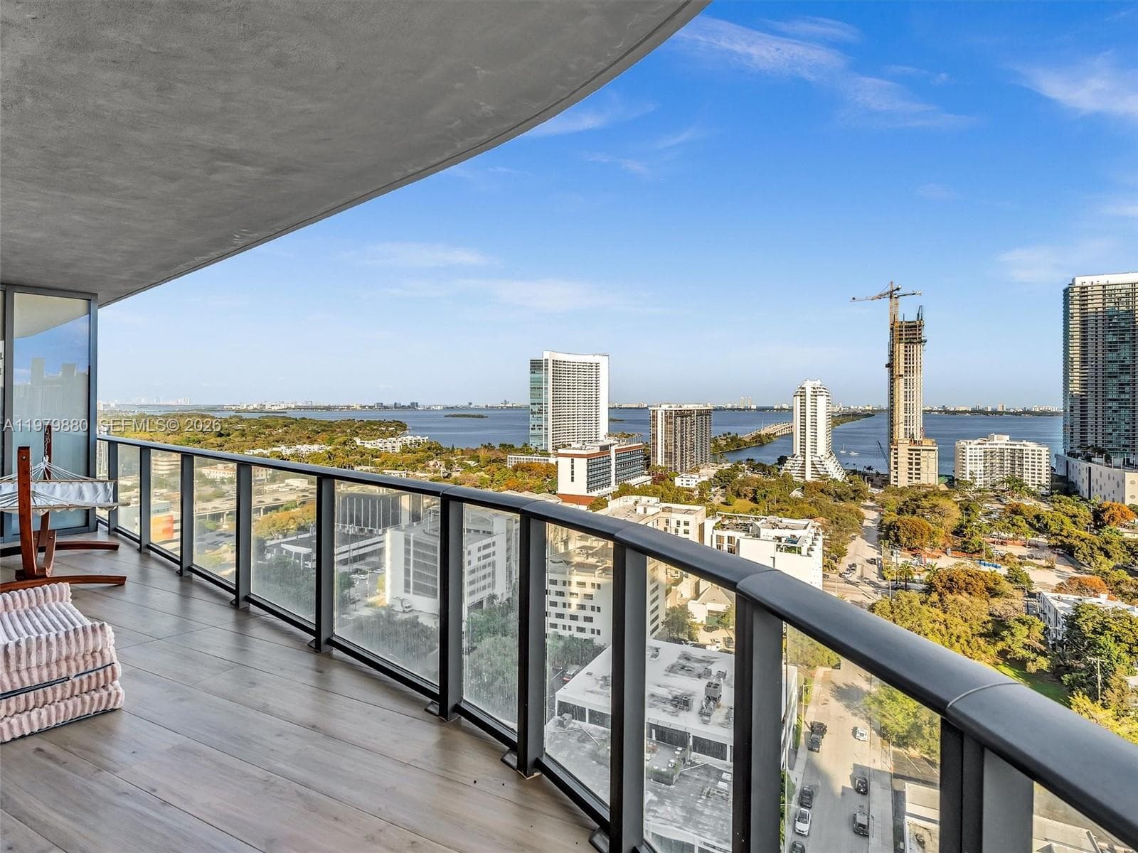 121 NE 34th St # 2104, Miami FL 33137 — 17