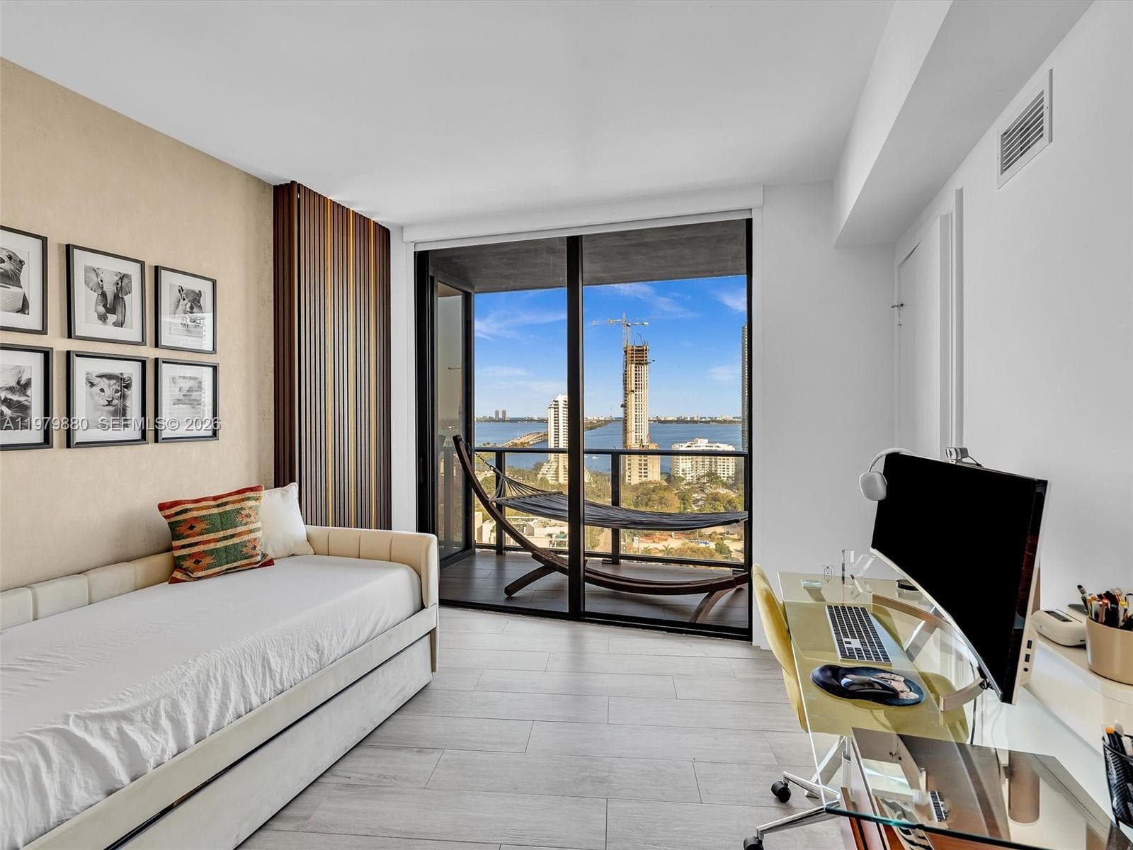121 NE 34th St # 2104, Miami FL 33137 — 30