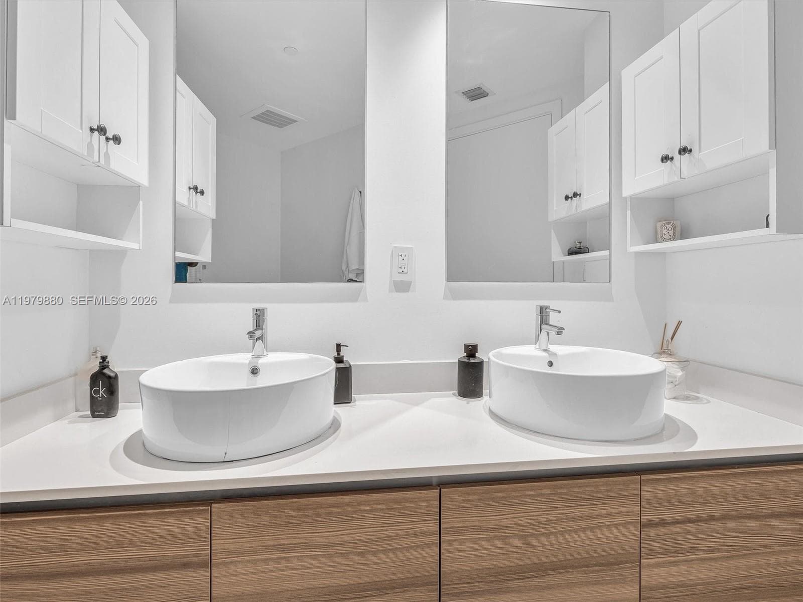 121 NE 34th St # 2104, Miami FL 33137 — 38