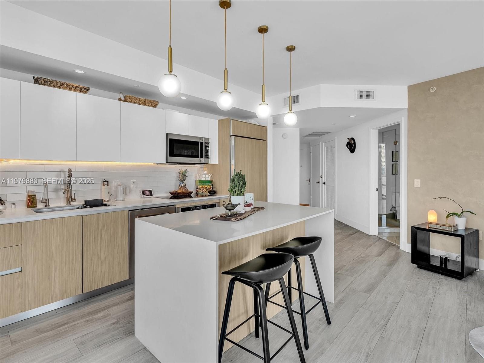 121 NE 34th St # 2104, Miami FL 33137 — 10