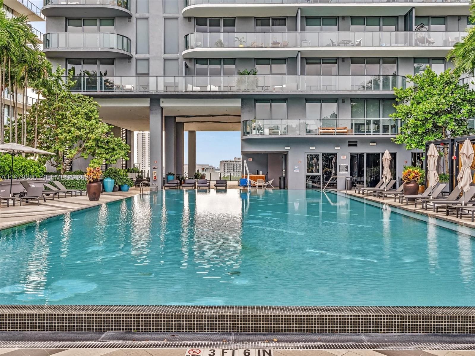 121 NE 34th St # 2104, Miami FL 33137 — 49