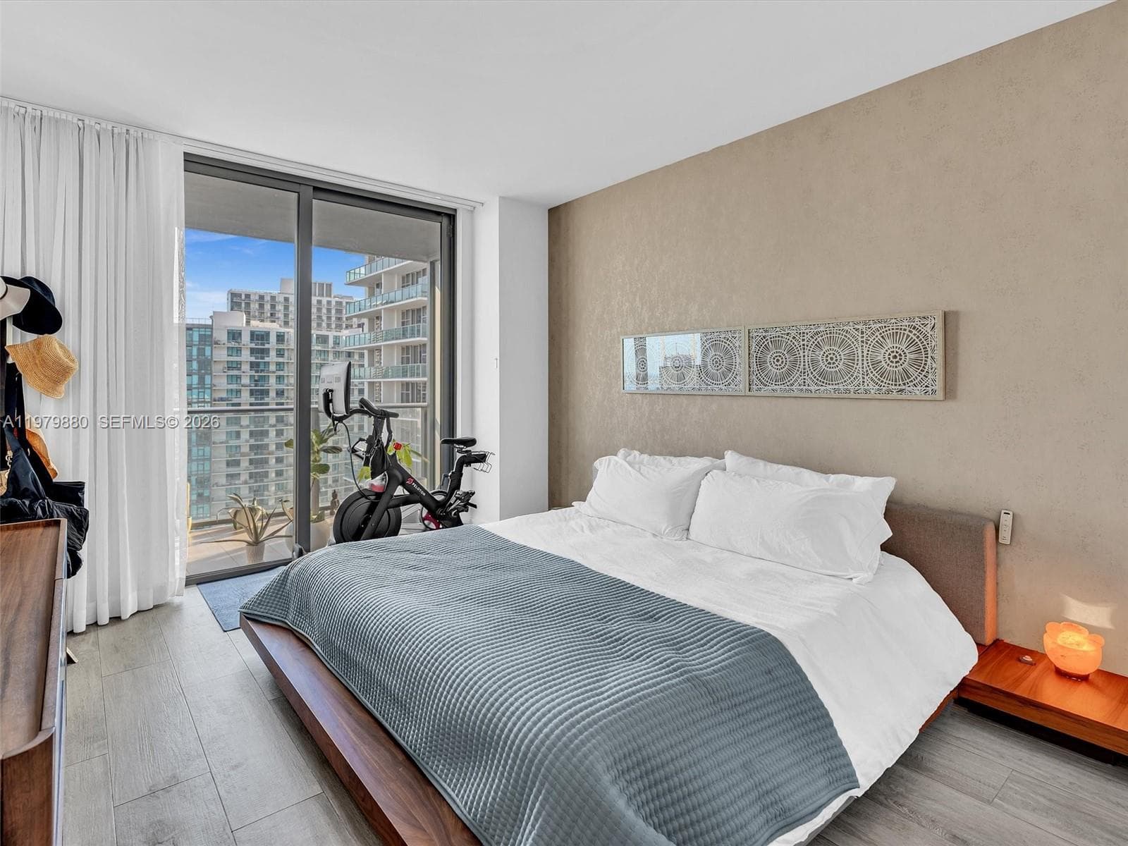 121 NE 34th St # 2104, Miami FL 33137 — 35