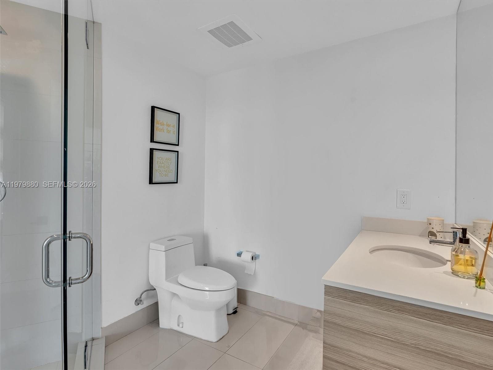 121 NE 34th St # 2104, Miami FL 33137 — 29