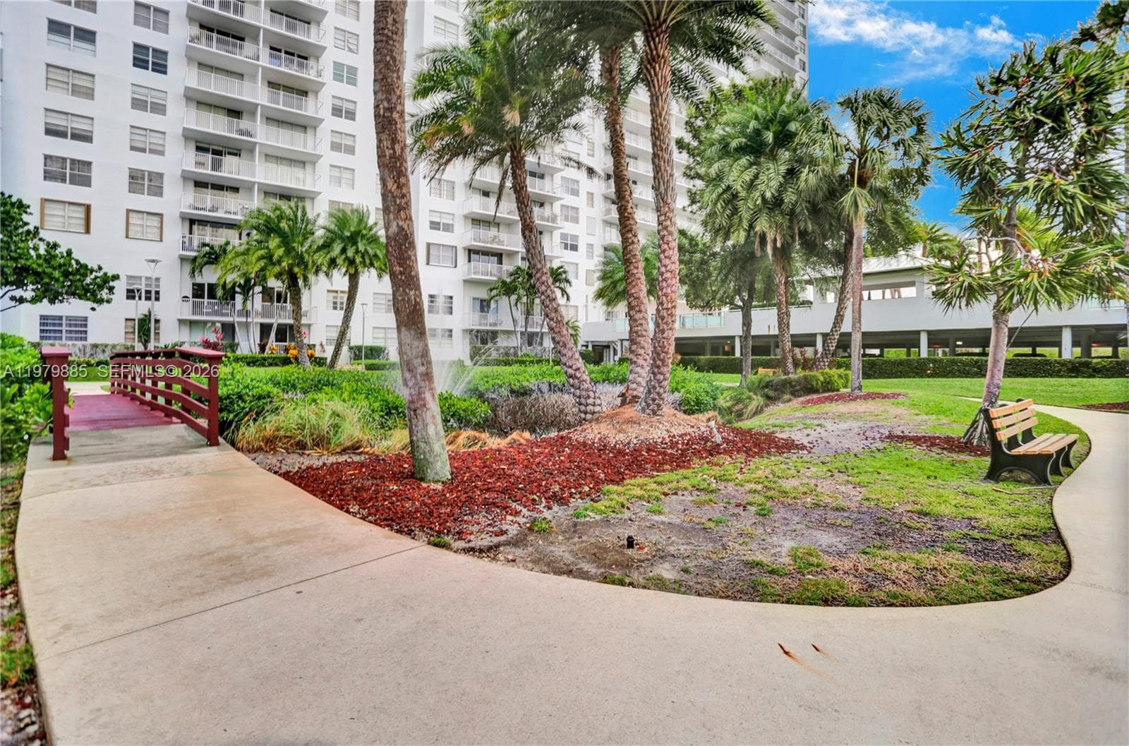 2801 NE 183rd St # 507W, Aventura FL 33160 — 30