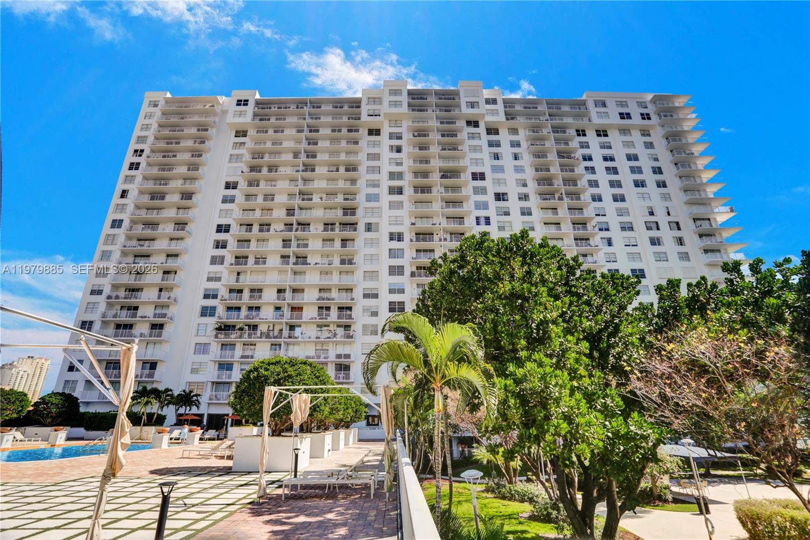 2801 NE 183rd St # 507W, Aventura FL 33160 — 35