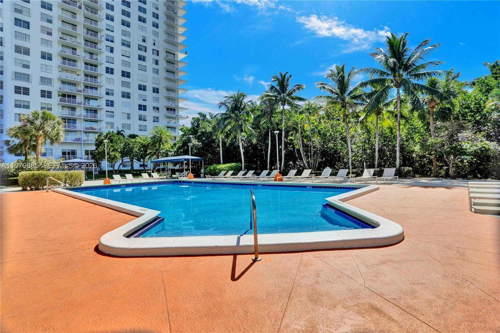 2801 NE 183rd St # 507W, Aventura FL 33160 — 25