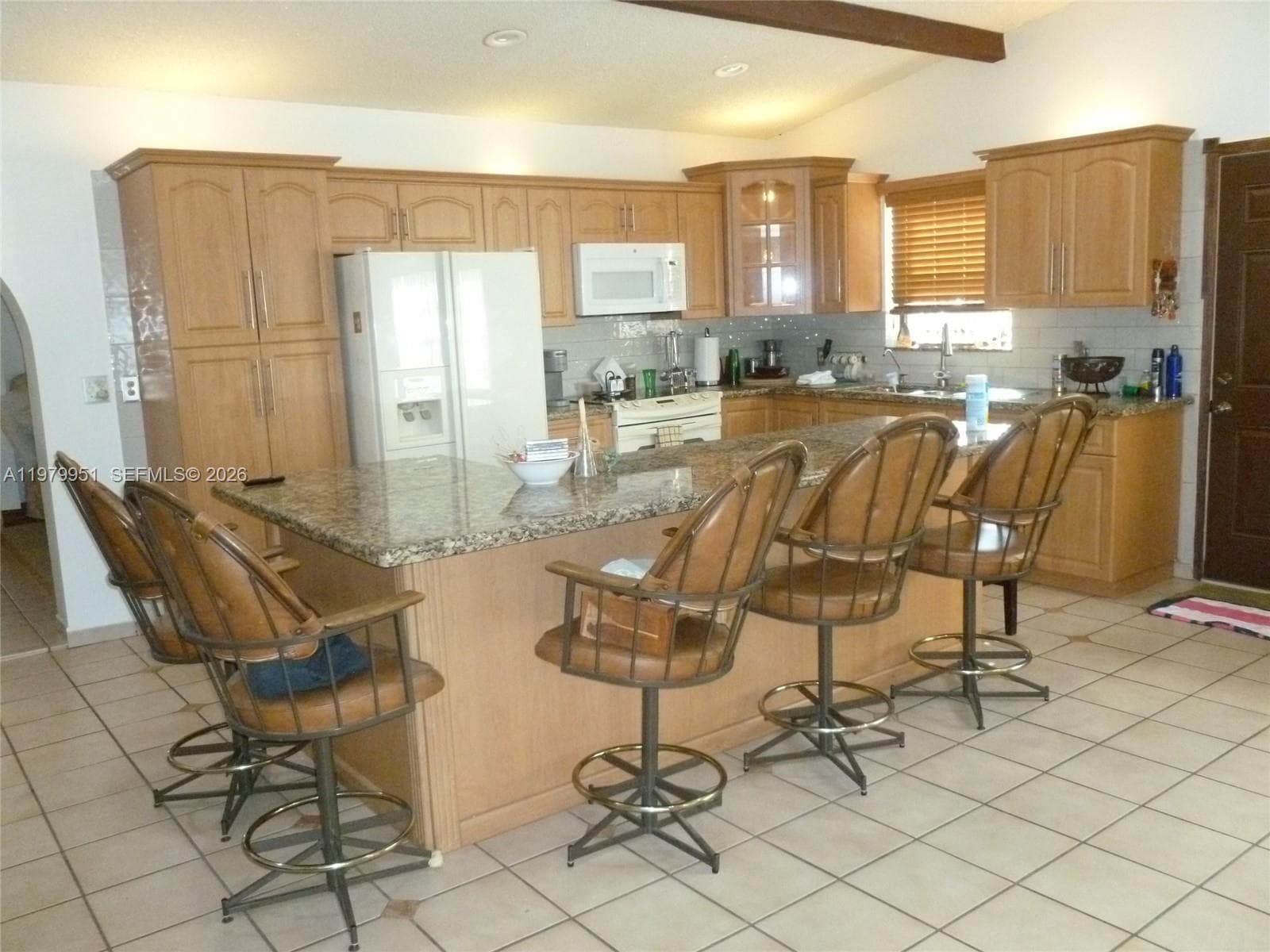 3261 NW 14th St, Miami FL 33125 — 6