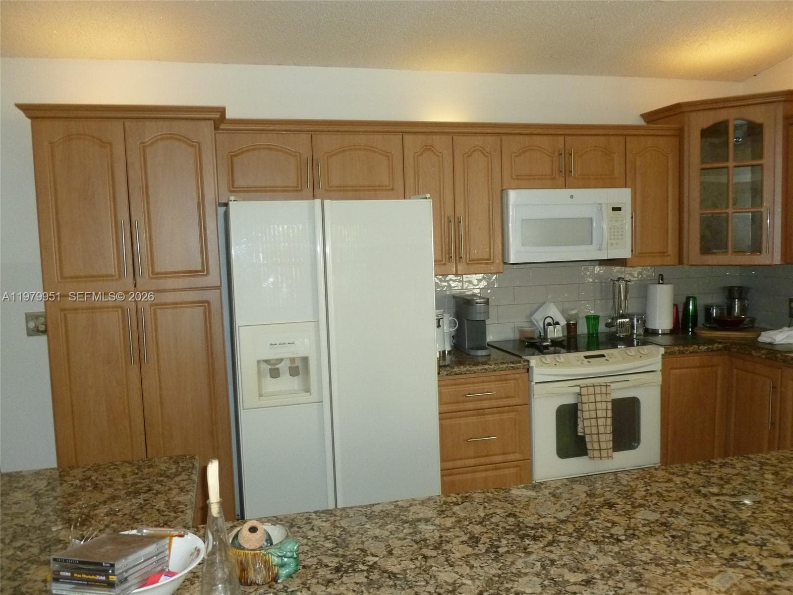 3261 NW 14th St, Miami FL 33125 — 9