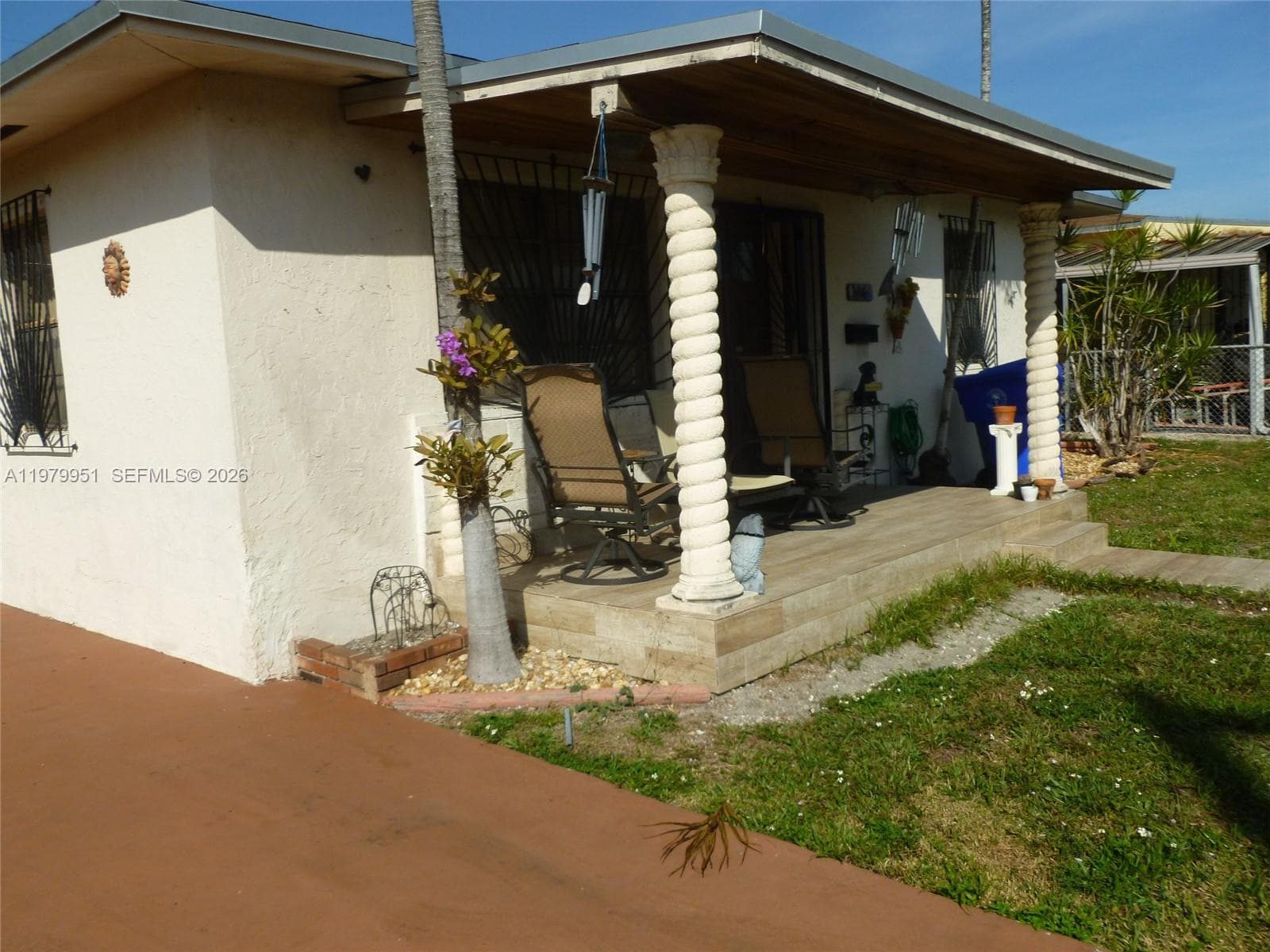 3261 NW 14th St, Miami FL 33125 — 15