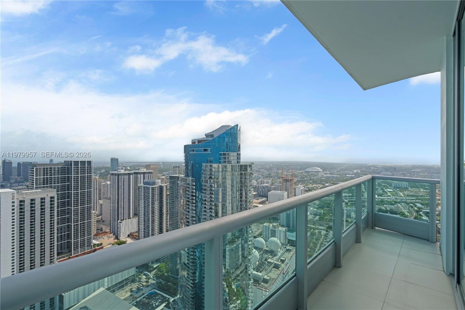 900 Biscayne Blvd, Miami FL 33132 — 30