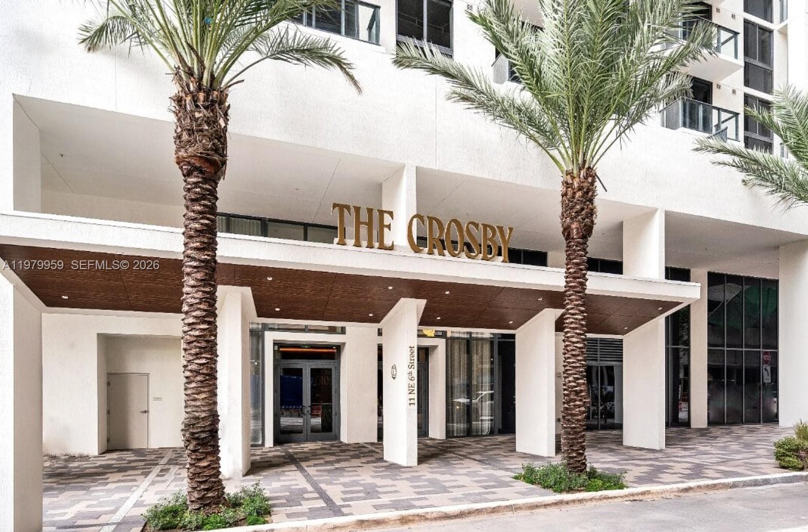 11 NE 6 ST # 910, Miami FL 33132 — 1