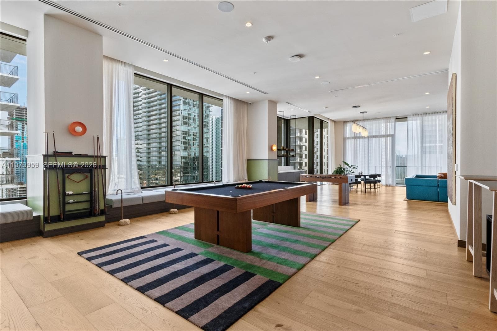 11 NE 6 ST # 910, Miami FL 33132 — 15