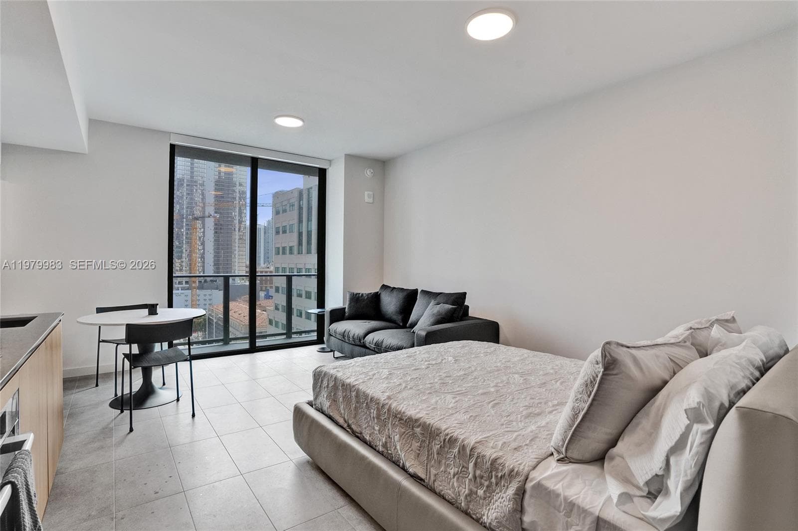 121 NE 5th Street # 1404, Miami FL 33132 — 7