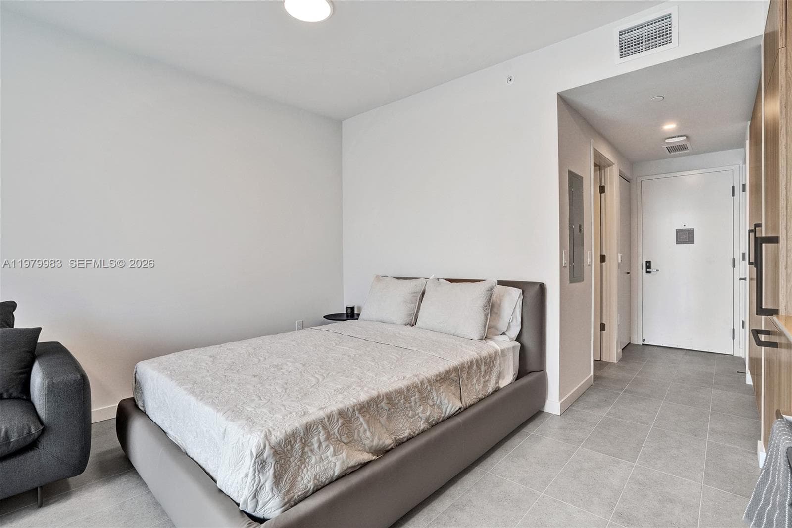 121 NE 5th Street # 1404, Miami FL 33132 — 10