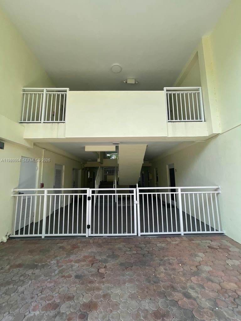 260 Sunrise Dr # H, Key Biscayne FL 33149 — 5