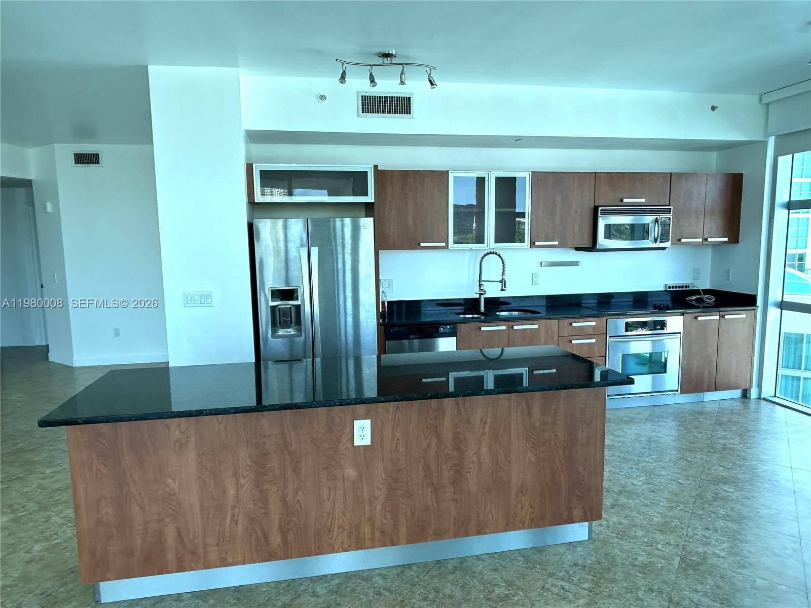 3131 NE 188 ST # 601, Aventura FL 33180 — 7