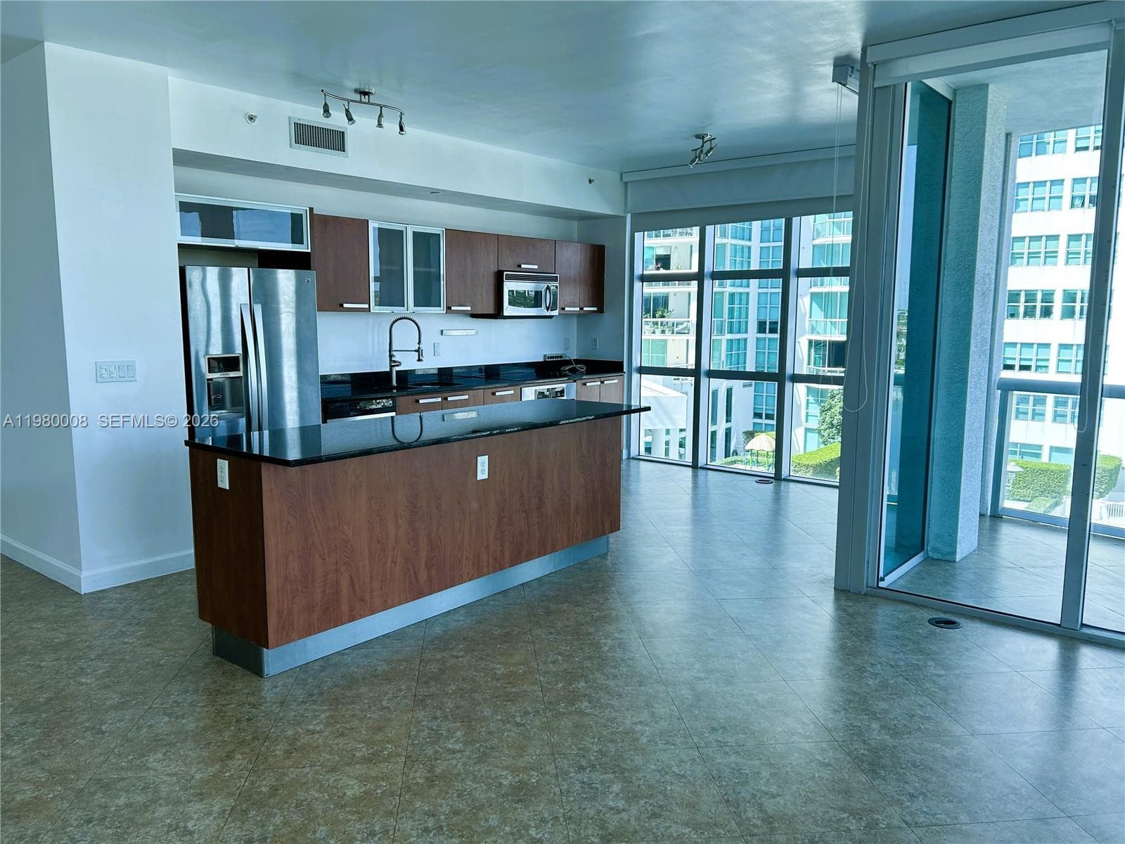3131 NE 188 ST # 601, Aventura FL 33180 — 4