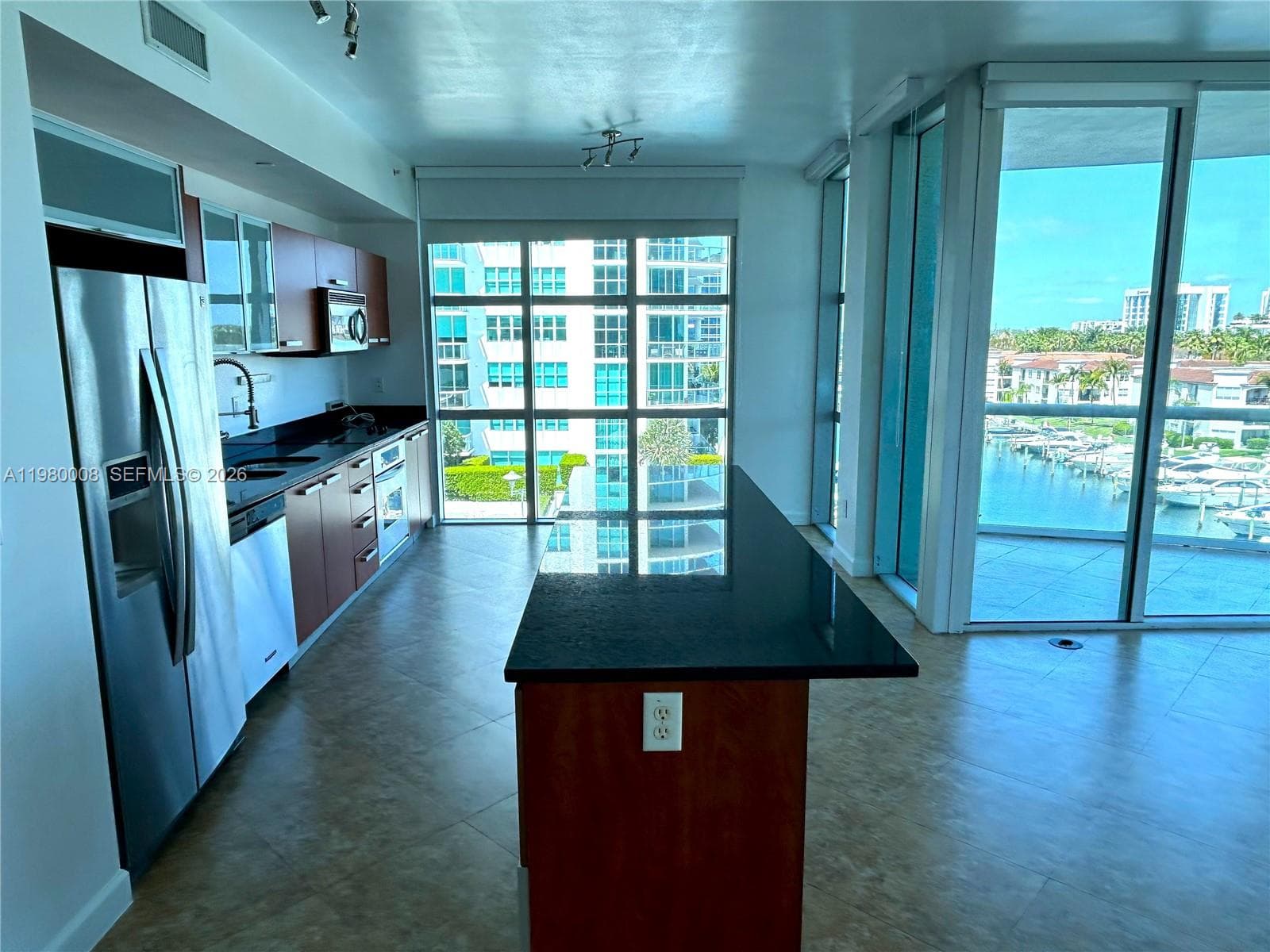 3131 NE 188 ST # 601, Aventura FL 33180 — 8