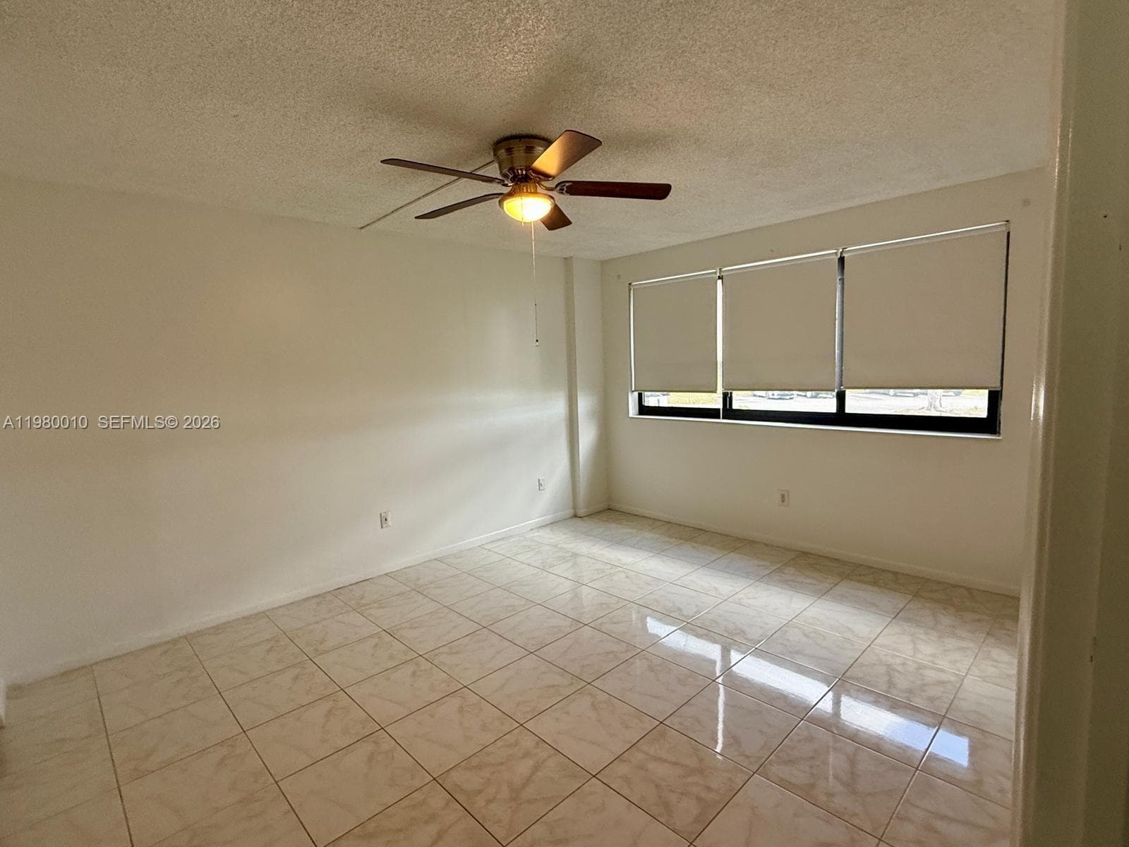 20850 San Simeon Way # 5, Miami FL 33179 — 17