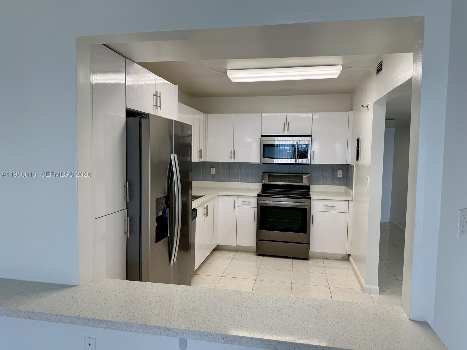 20850 San Simeon Way # 5, Miami FL 33179 — 3