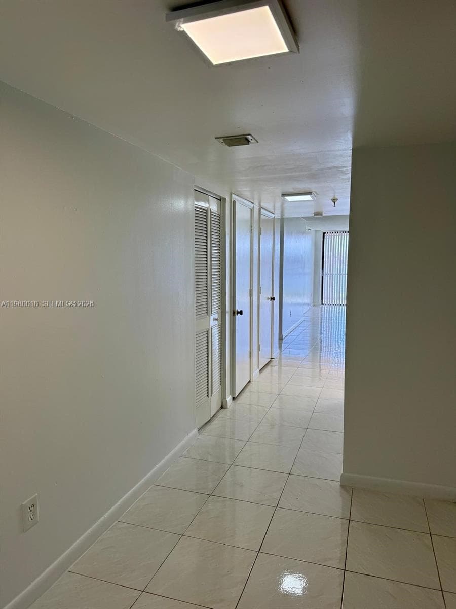 20850 San Simeon Way # 5, Miami FL 33179 — 9