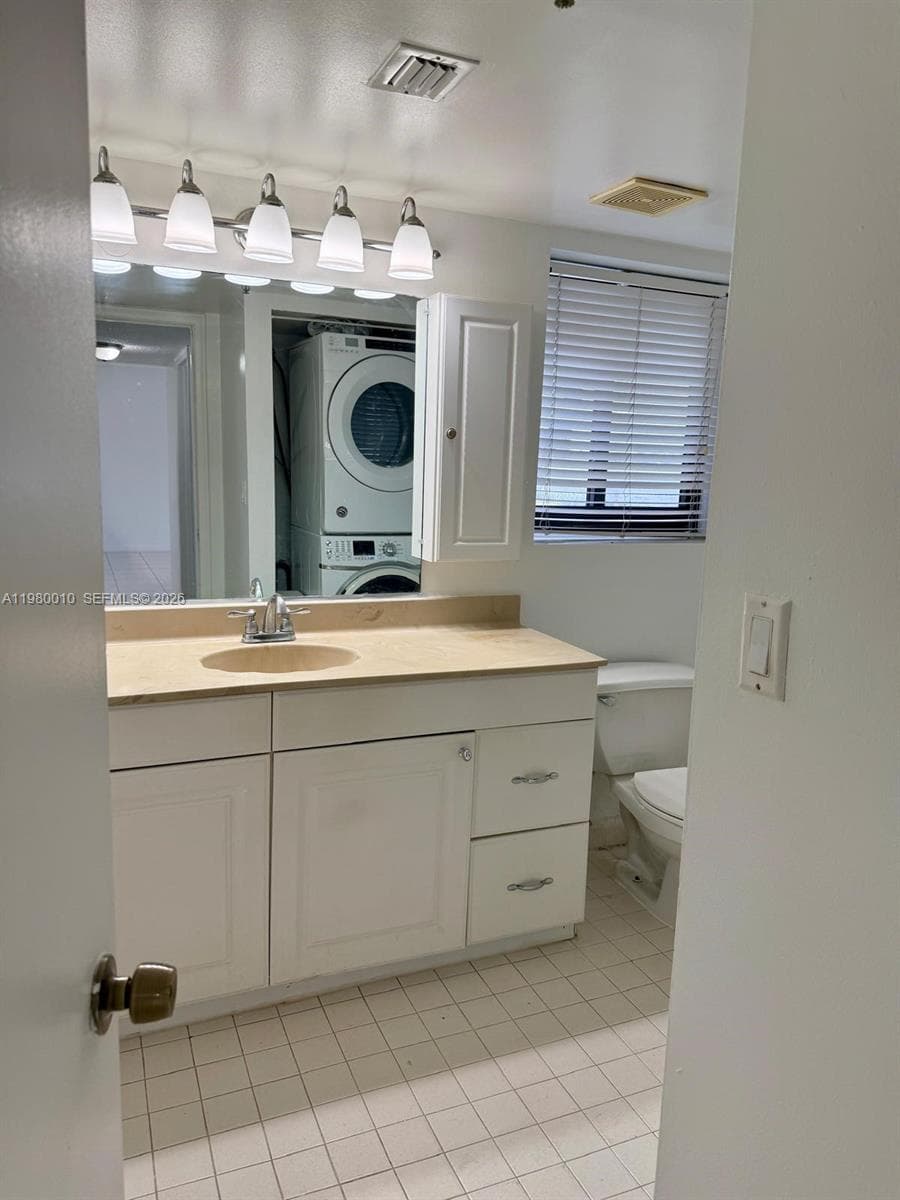 20850 San Simeon Way # 5, Miami FL 33179 — 19