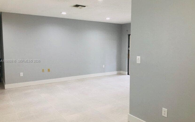 930 Benevento Ave # 930, Coral Gables FL 33146 — 3