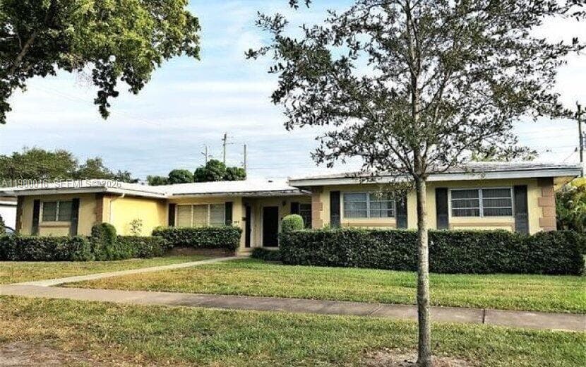 930 Benevento Ave # 930, Coral Gables FL 33146 — 1