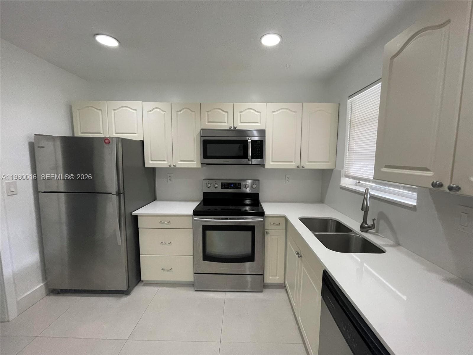 930 Benevento Ave # 930, Coral Gables FL 33146 — 5