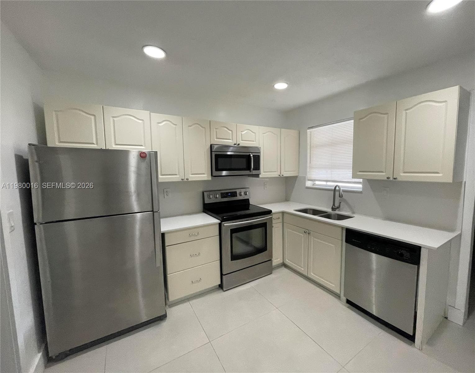 930 Benevento Ave # 930, Coral Gables FL 33146 — 4